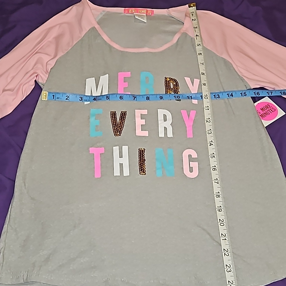 2 Juniors Shirts Pink Grey Colorful Merry Everything & Blue Red Sleigh All Day L - Picture 2 of 9